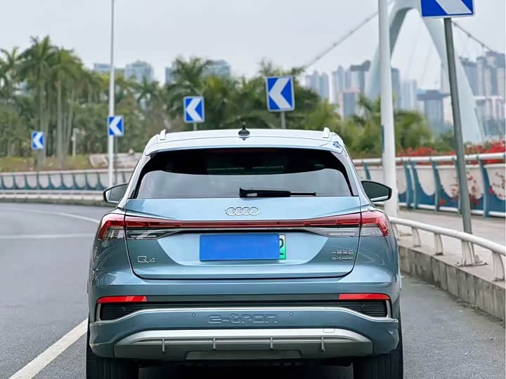 Фото 7 - Audi Q4 e-tron