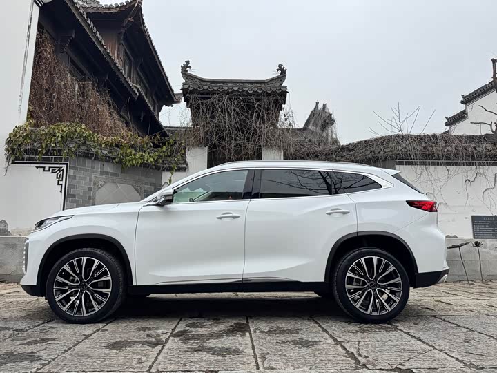 Фото 2 - Exeed TXL