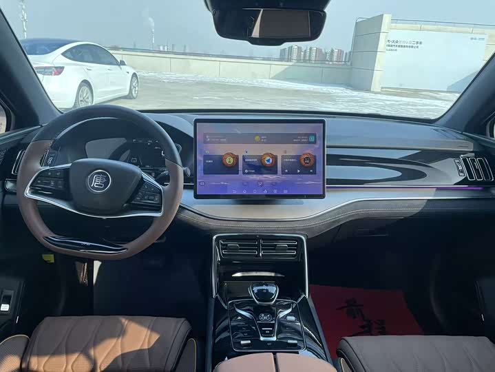 Фото 6 - BYD Tang