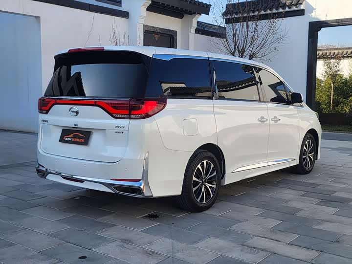 Фото 7 - GAC Trumpchi M8