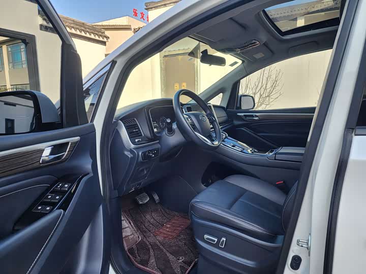 Фото 8 - GAC Trumpchi M8