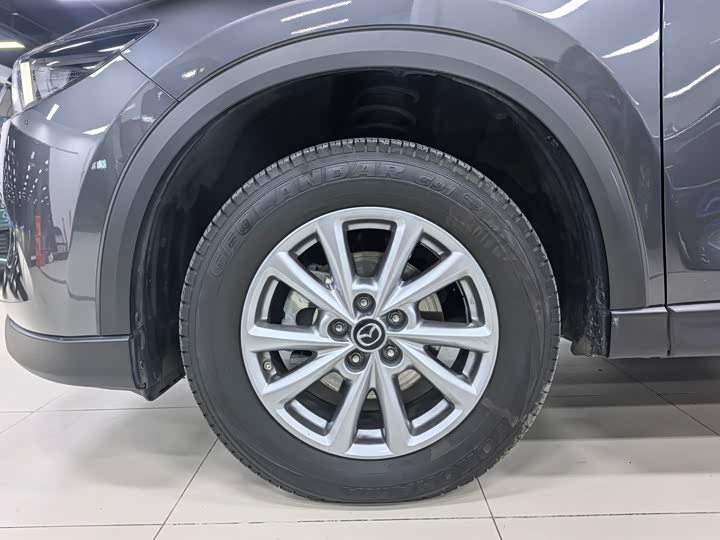 Фото 8 - Mazda CX-5