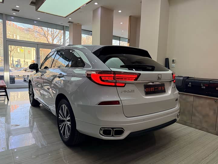 Фото 4 - Honda Avancier