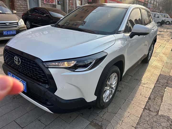 Photo 1 - Toyota Corolla Cross