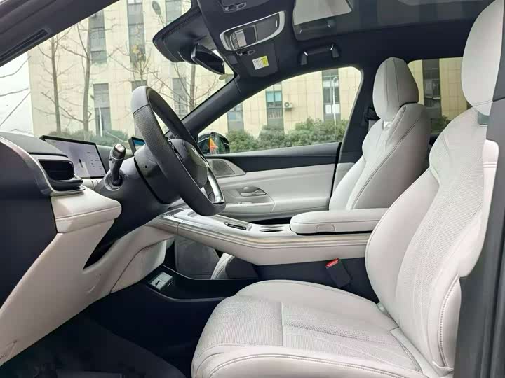 Фото 4 - XPeng G9