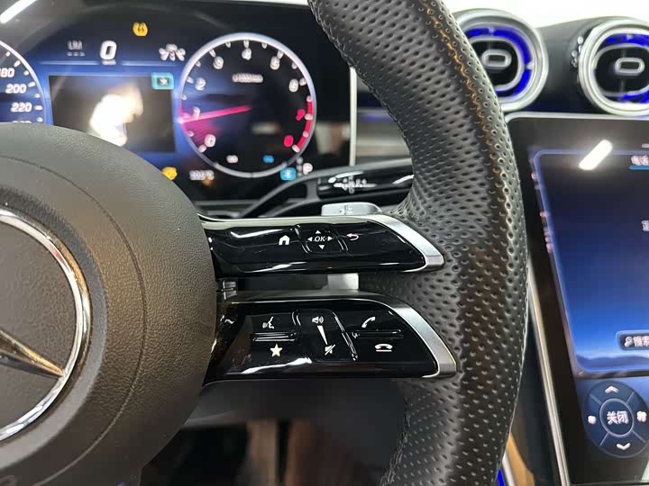 Фото 6 - Mercedes-Benz C-Class