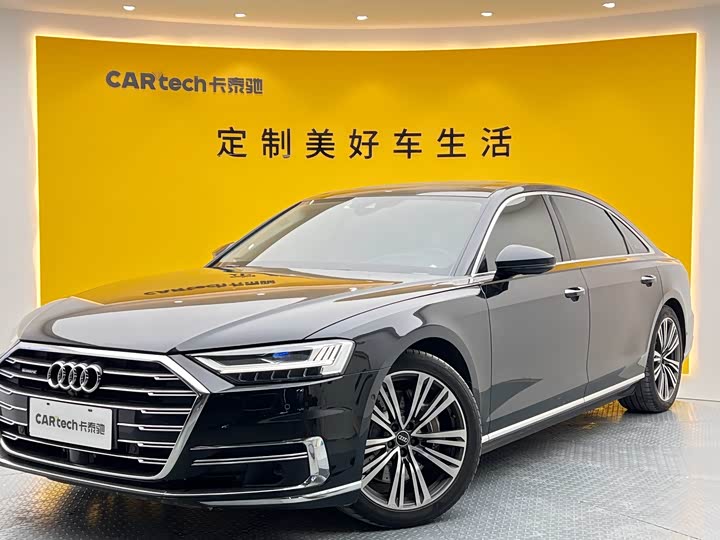 Фото 1 - Audi A8