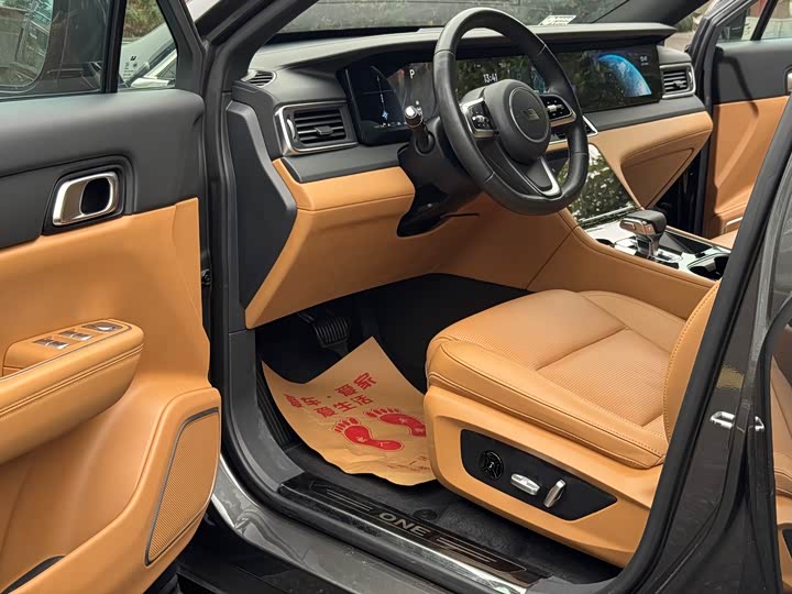 Фото 4 - LiXiang One