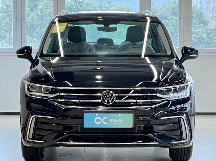Фото 3 - Volkswagen Tiguan L Hybrid