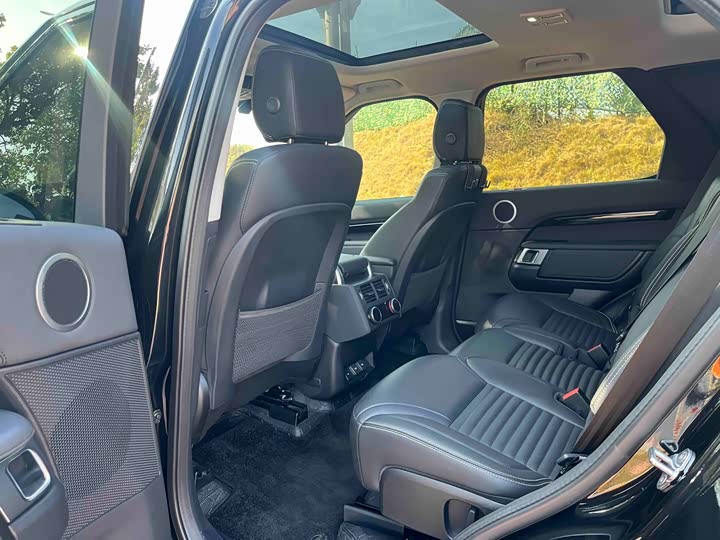 Фото 5 - Land Rover Discovery