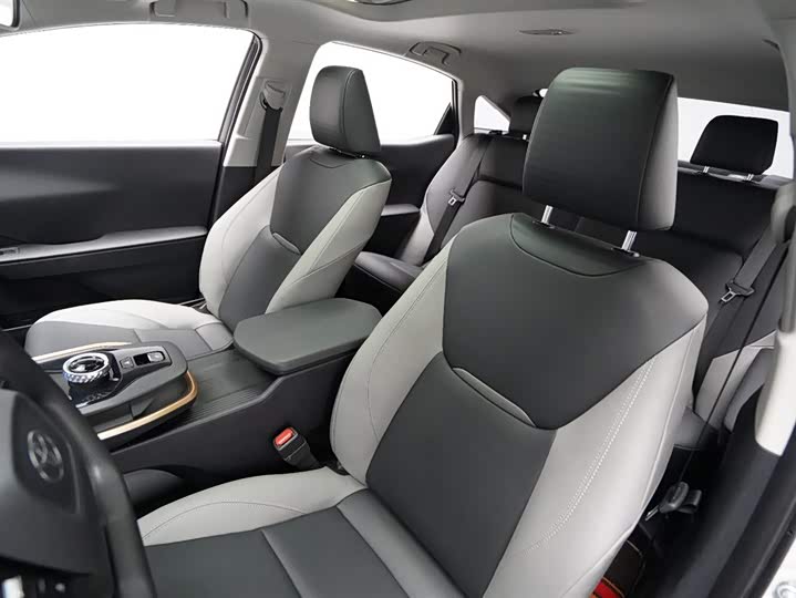 Фото 4 - Toyota bZ3