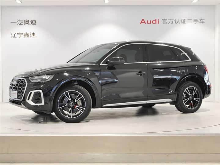 Фото 1 - Audi Q5L
