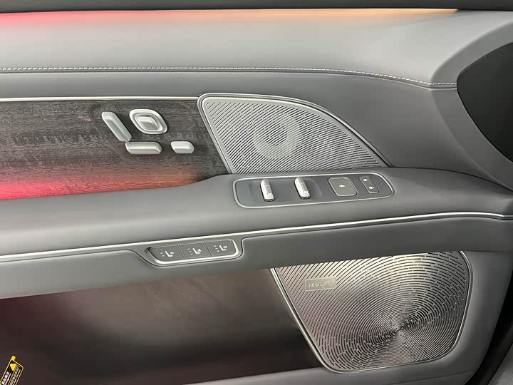 Фото 8 - Nio ES8