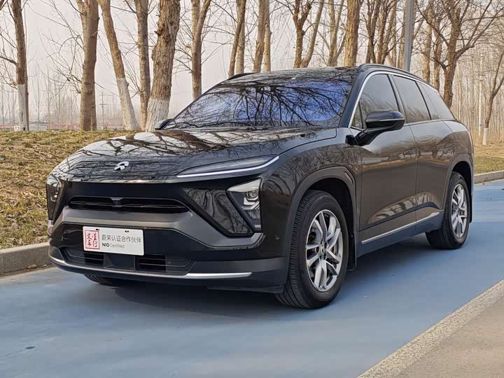 Фото 1 - Nio ES6