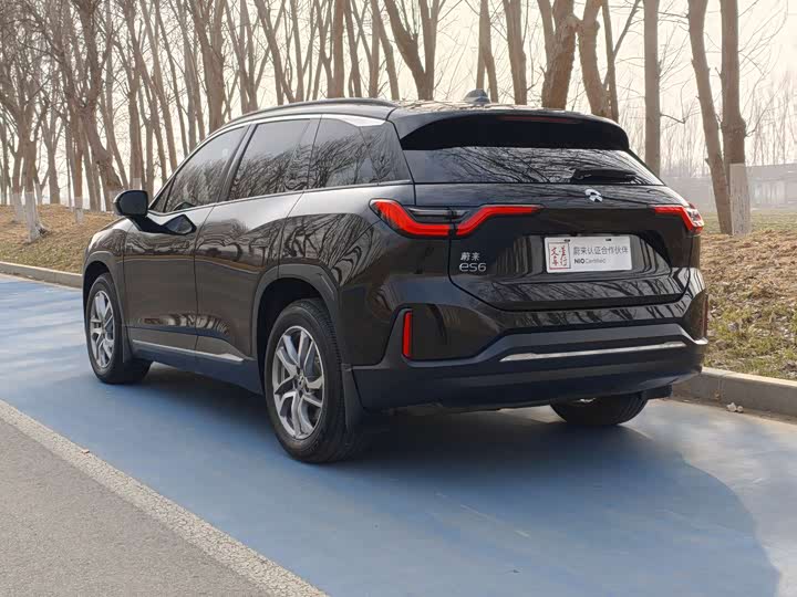 Фото 6 - Nio ES6