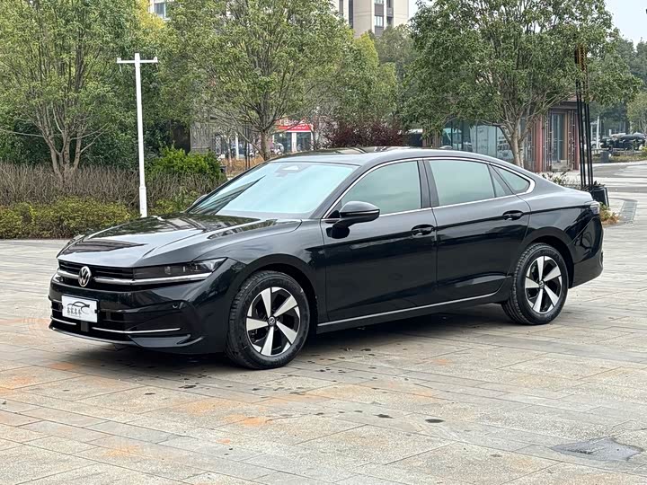 Фото 2 - Volkswagen Magotan