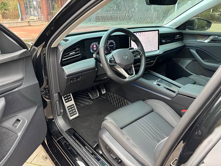 Фото 4 - Volkswagen Magotan