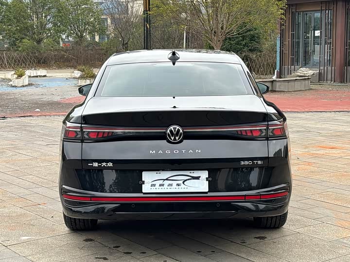 Фото 9 - Volkswagen Magotan