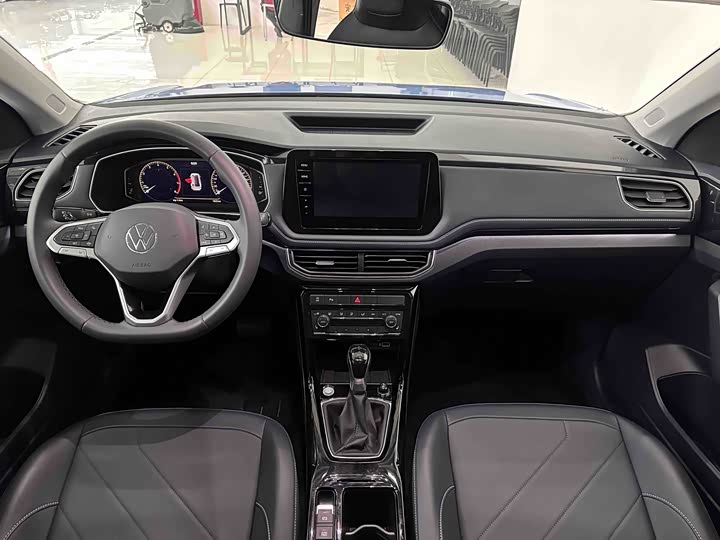 Фото 8 - Volkswagen Tharu