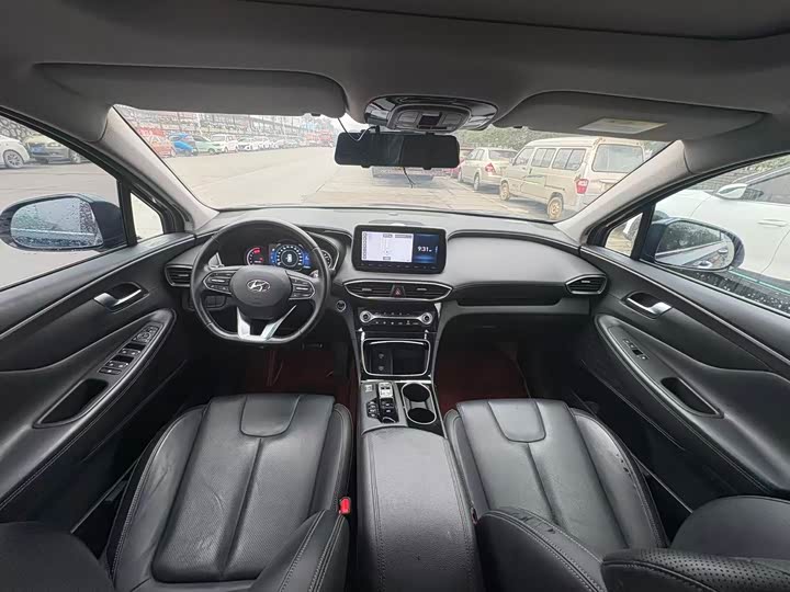 Фото 5 - Hyundai Santa Fe