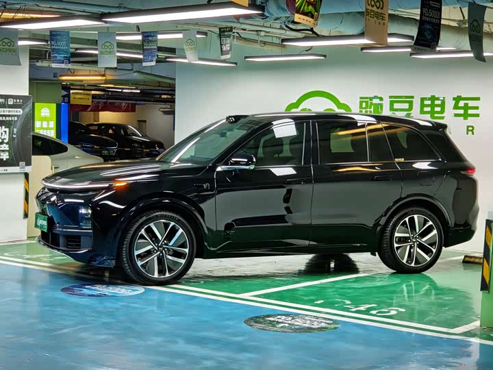 Фото 2 - LiXiang L8