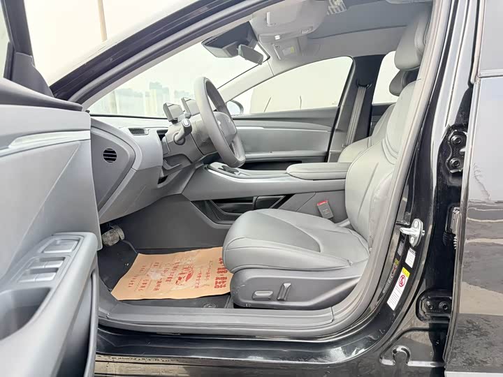 Фото 4 - XPeng Mona M03