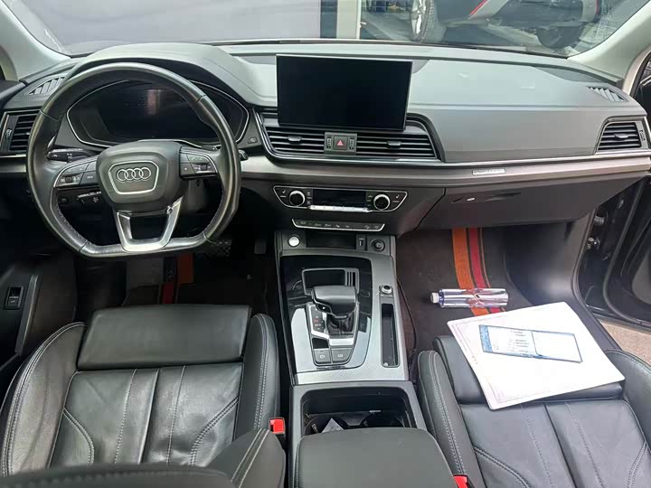 Фото 5 - Audi Q5L