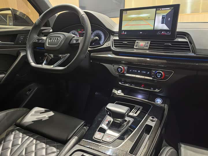 Фото 4 - Audi Q5L Sportback