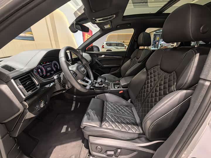 Фото 5 - Audi Q5L Sportback