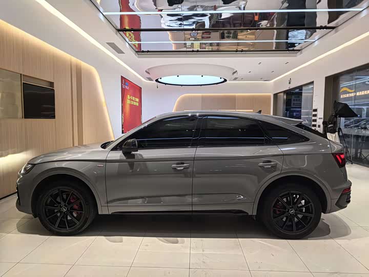 Фото 7 - Audi Q5L Sportback