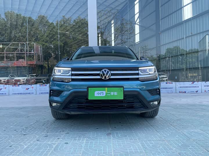 Фото 2 - Volkswagen Tharu