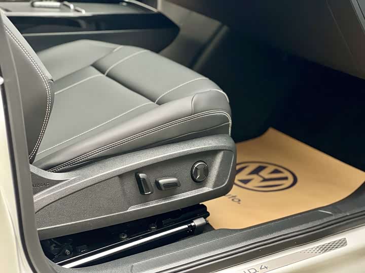 Фото 8 - Volkswagen ID.4 X