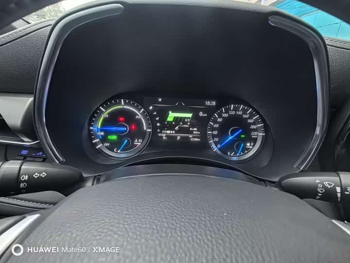 Фото 9 - Toyota Crown Kluger