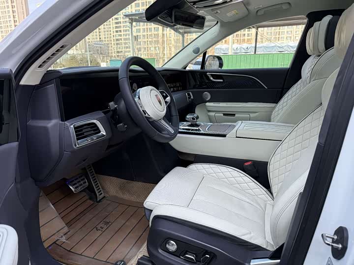 Фото 4 - Hongqi E-HS9