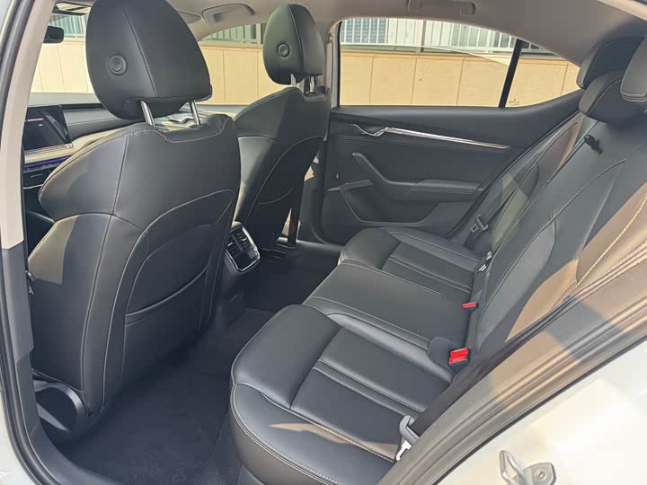 Фото 4 - Skoda Octavia Pro