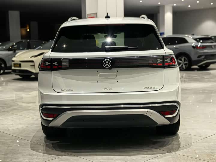 Фото 5 - Volkswagen ID.6 Crozz