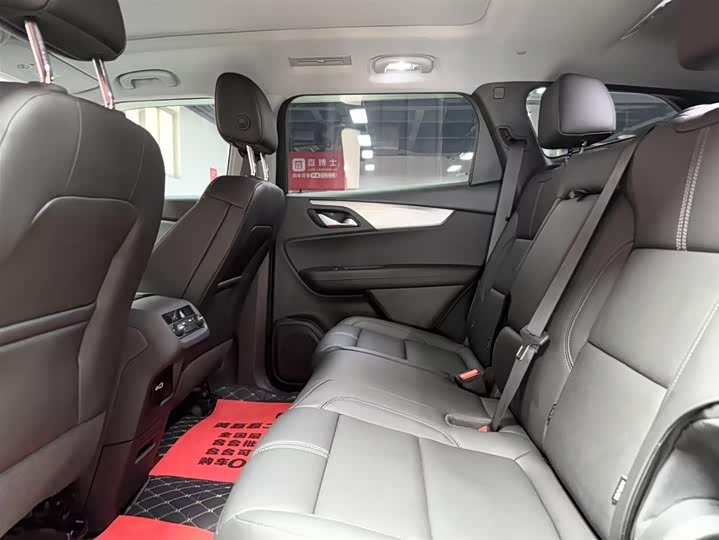 Фото 8 - Chevrolet Blazer