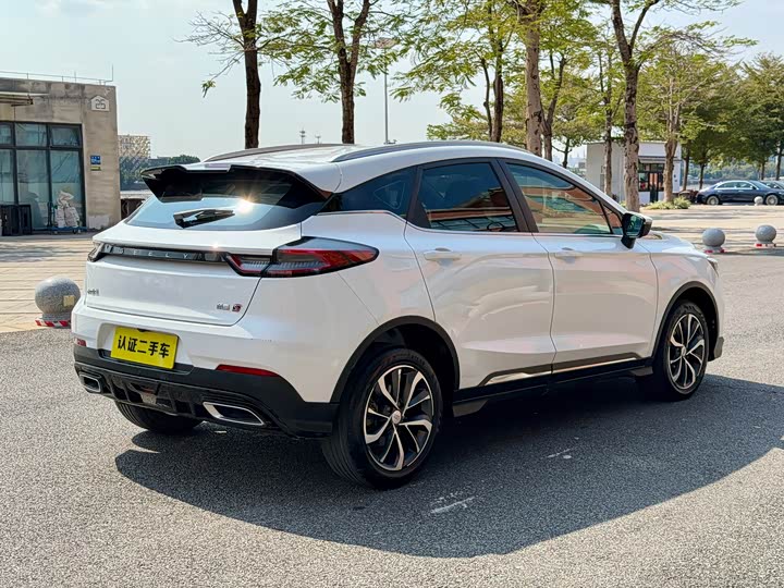 Фото 5 - Geely Emgrand GS