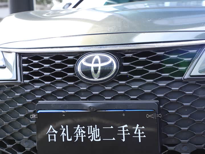 Фото 7 - Toyota Avalon