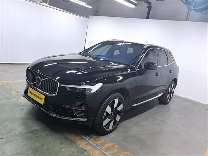 Фото 2 - Volvo XC60 Hybrid