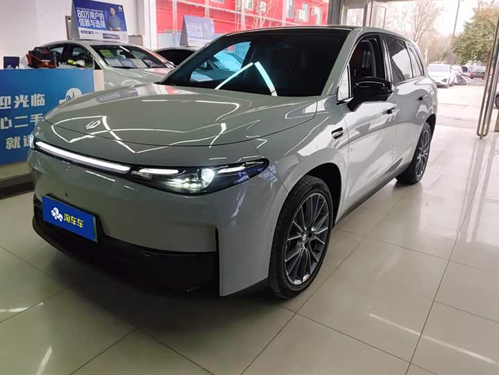 Фото 1 - Leapmotor C10