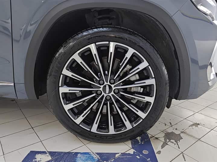 Photo 6 - Geely Monjaro