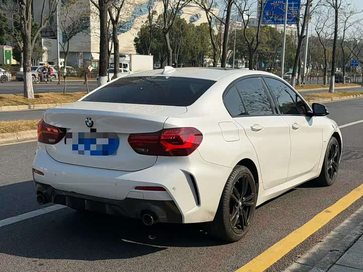 Фото 9 - BMW 1 Series