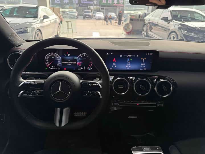 Фото 7 - Mercedes-Benz CLA-Class