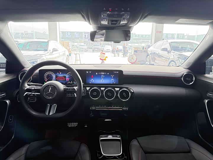 Фото 8 - Mercedes-Benz CLA-Class