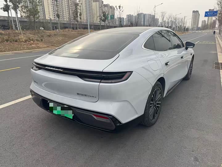 Фото 8 - Geely Galaxy Starshine 8 EM-i