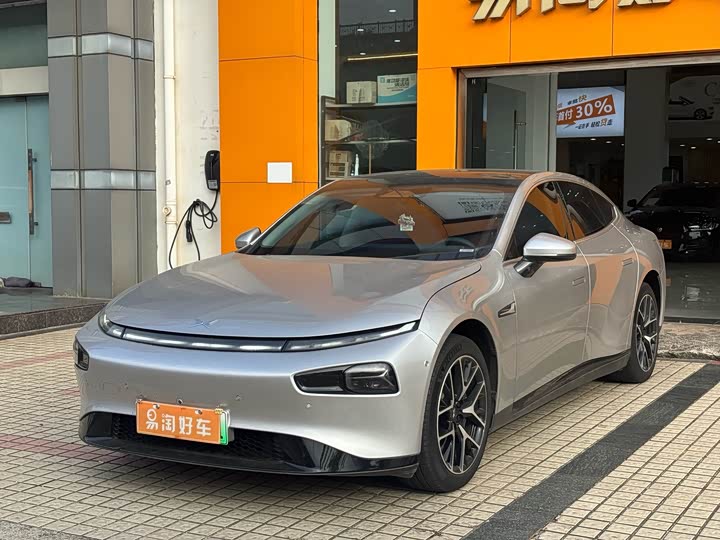 Фото 1 - XPeng P7