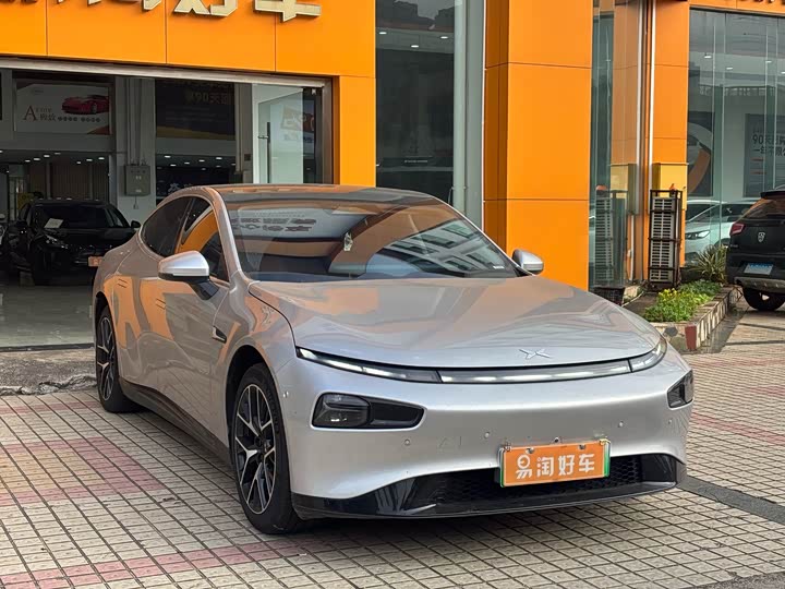 Фото 3 - XPeng P7