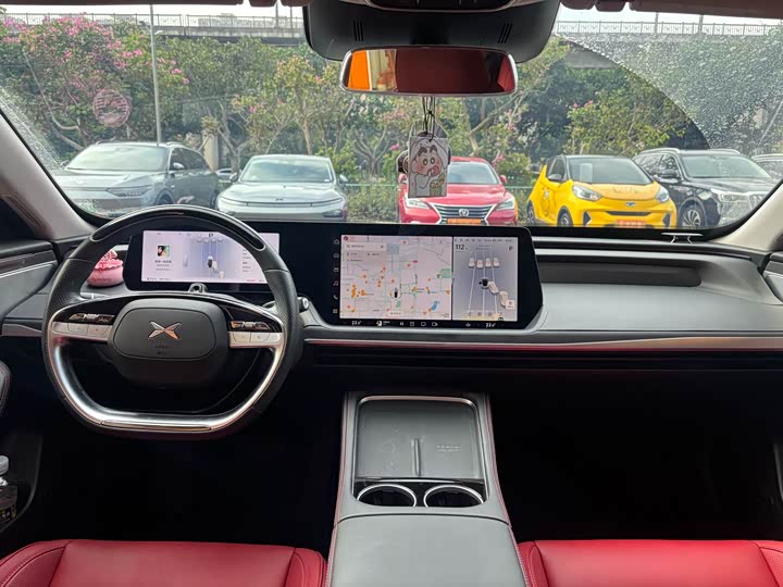 Фото 7 - XPeng P7