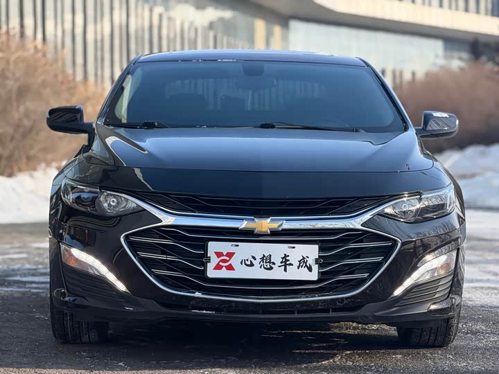 Фото 2 - Chevrolet Malibu XL